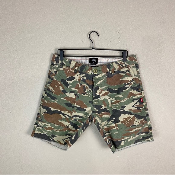 Stussy Camo Shorts Size 32 - Picture 1 of 7